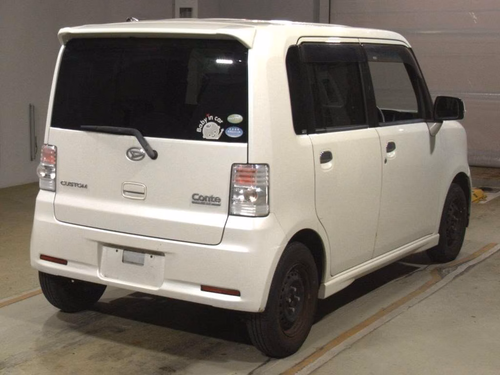 DAIHATSU MOVE CONTE