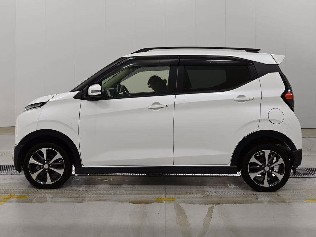 MITSUBISHI EK X