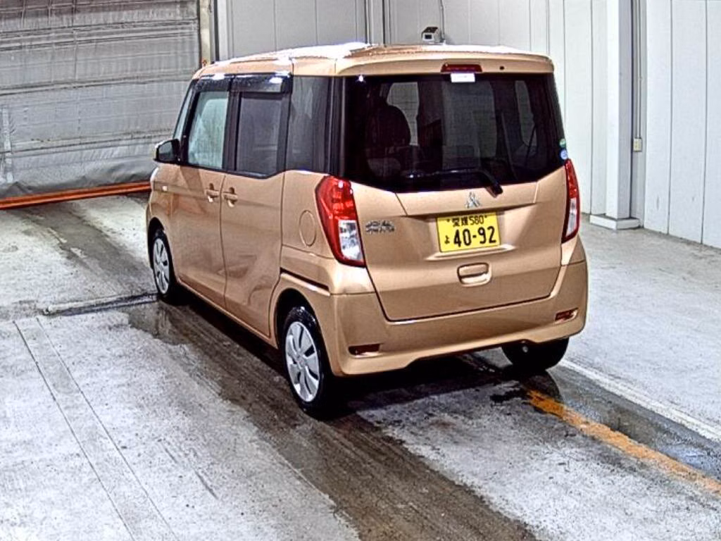 MITSUBISHI EK SPACE