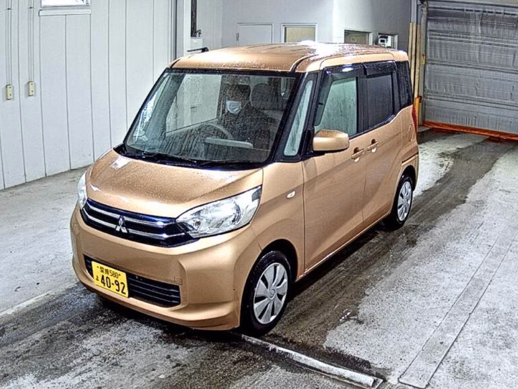 MITSUBISHI EK SPACE