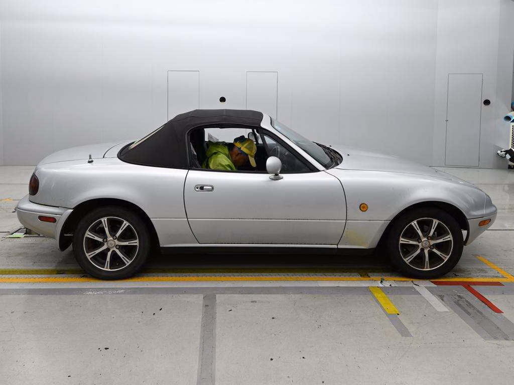 MAZDA EUNOS ROADSTER