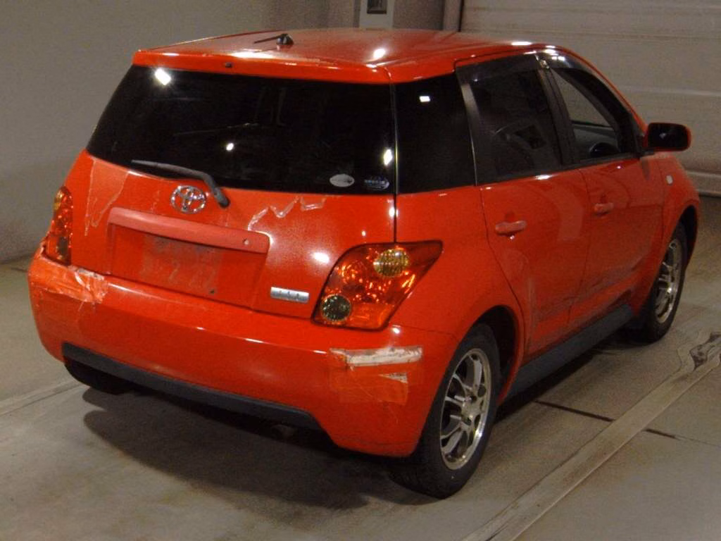 TOYOTA IST