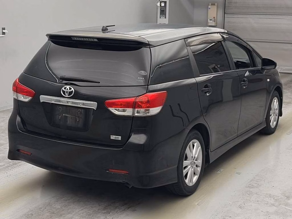 TOYOTA WISH