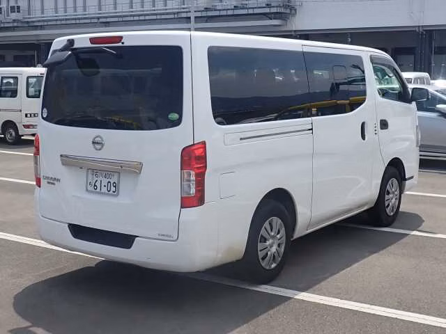 NISSAN NV350 CARAVAN