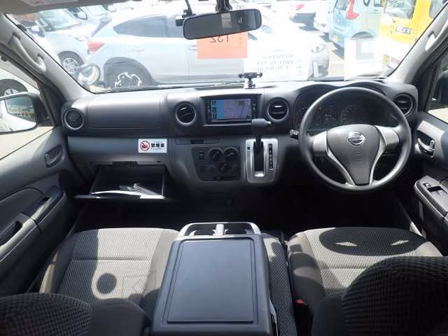 NISSAN NV350 CARAVAN