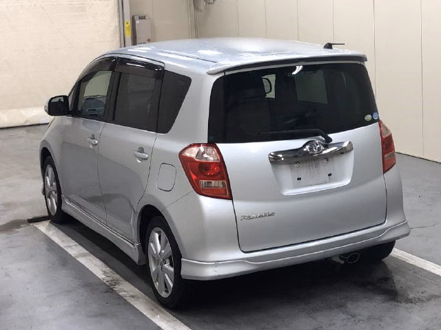 TOYOTA RACTIS