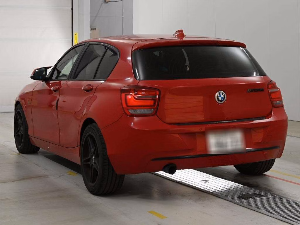 BMW 1-SERIES