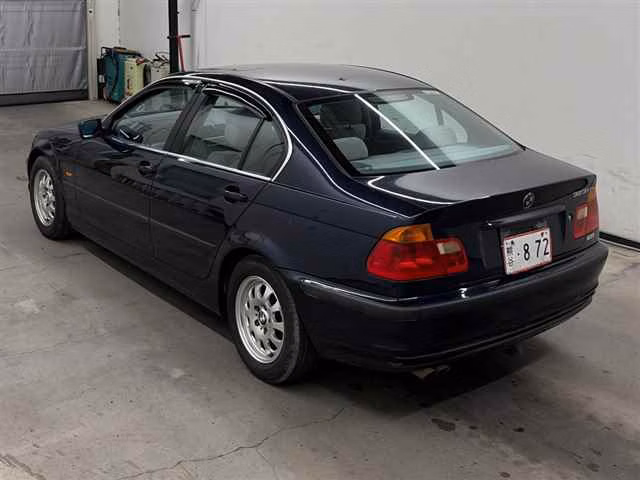 BMW 3-SERIES