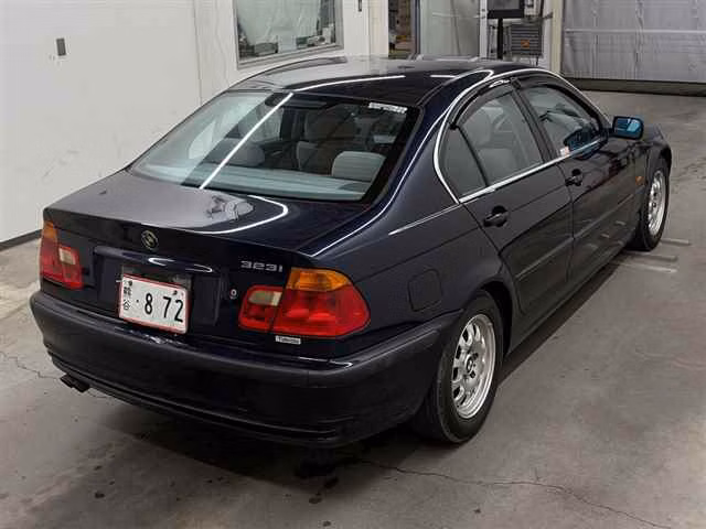 BMW 3-SERIES