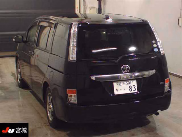TOYOTA ISIS