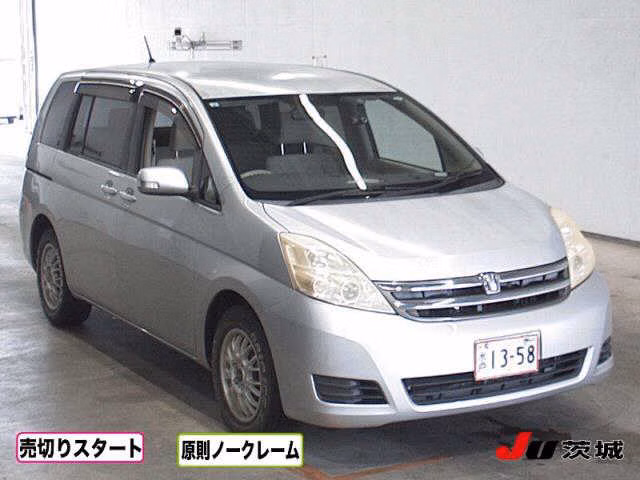 TOYOTA ISIS