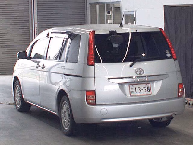 TOYOTA ISIS