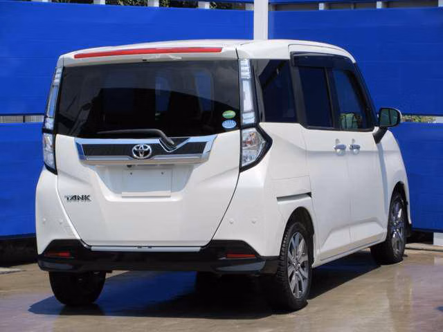 TOYOTA TANK