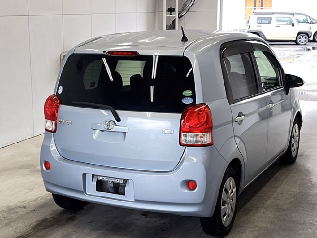 TOYOTA PORTE