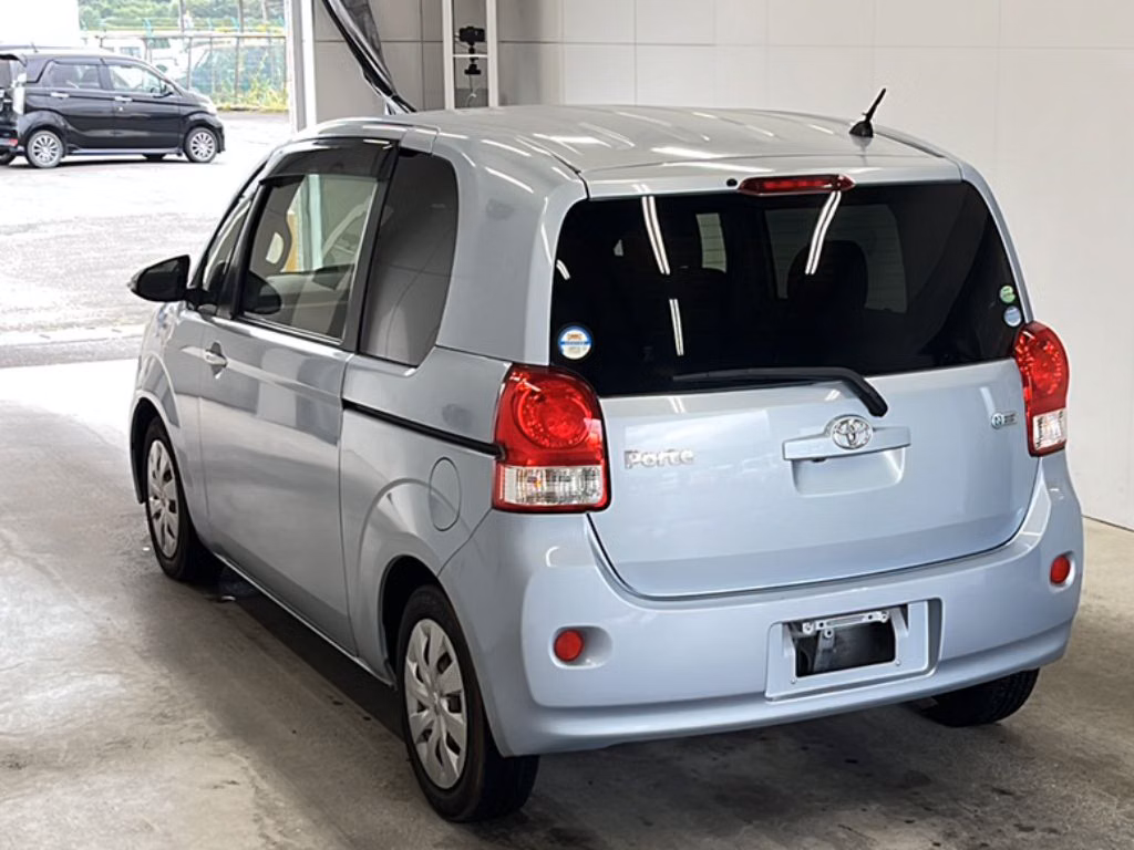 TOYOTA PORTE