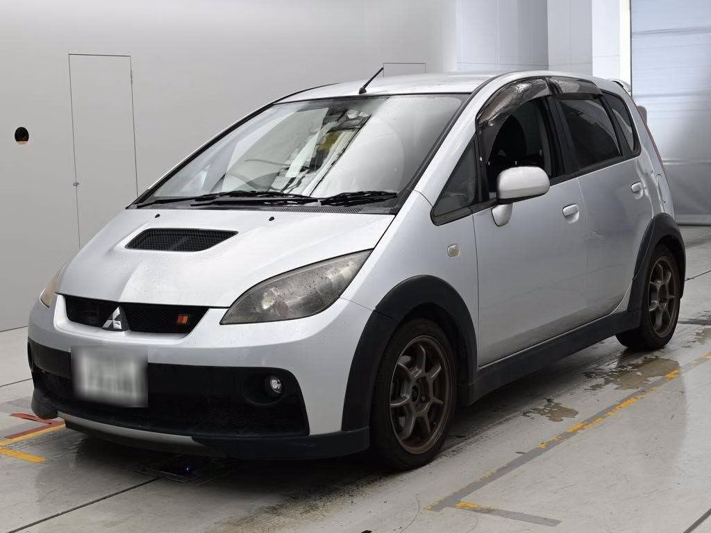 MITSUBISHI COLT