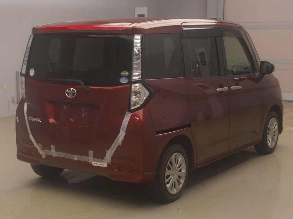 TOYOTA TANK