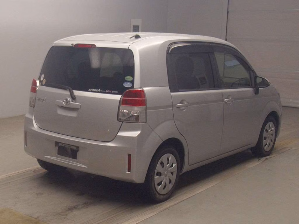 TOYOTA SPADE