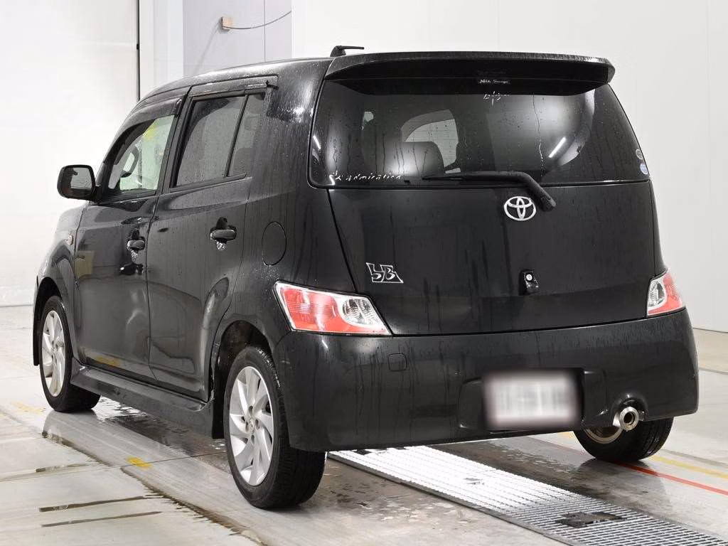TOYOTA BB