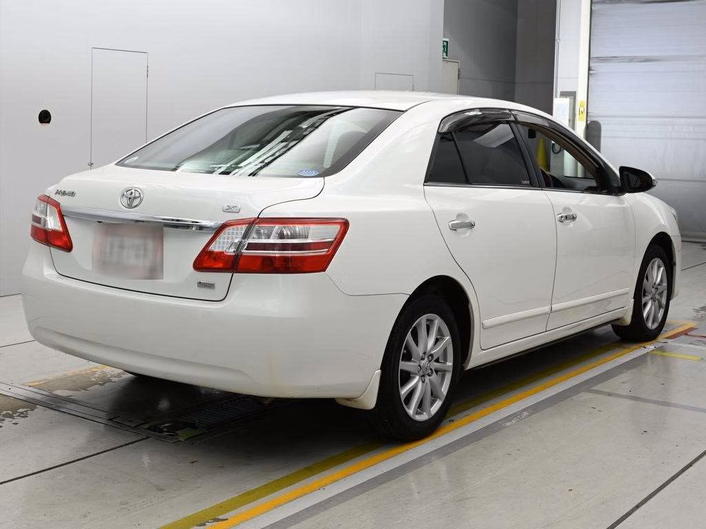 TOYOTA PREMIO