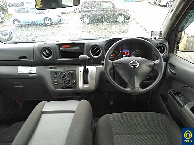 NISSAN NV350 CARAVAN