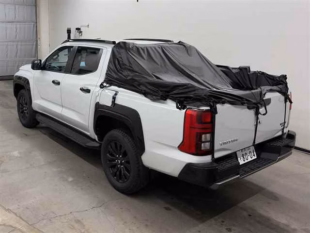 MITSUBISHI TRITON