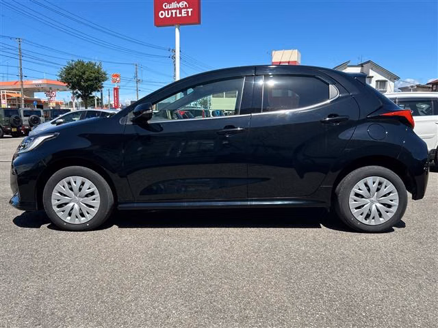TOYOTA YARIS