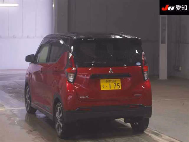MITSUBISHI EK X