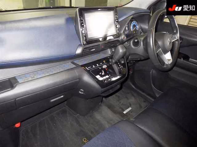 MITSUBISHI EK X