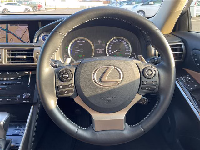 Lexus IS300h