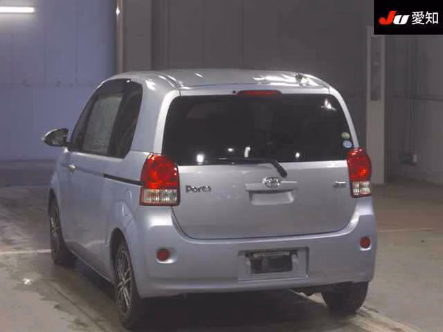 TOYOTA PORTE