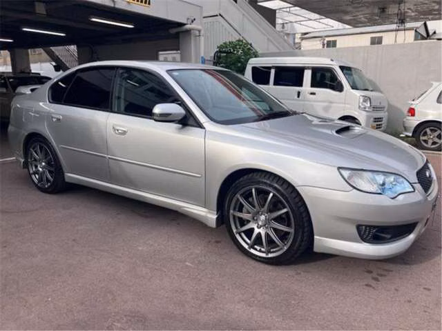 SUBARU LEGACY B4