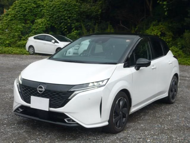 Nissan Aura