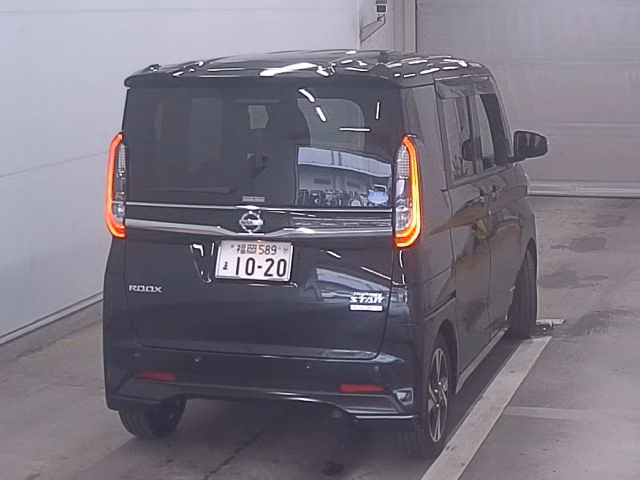 NISSAN ROOX