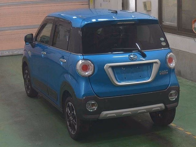 DAIHATSU CAST