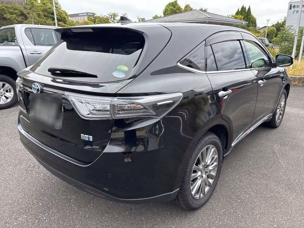TOYOTA HARRIER