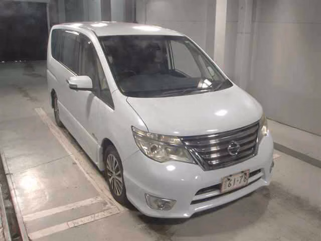 NISSAN SERENA