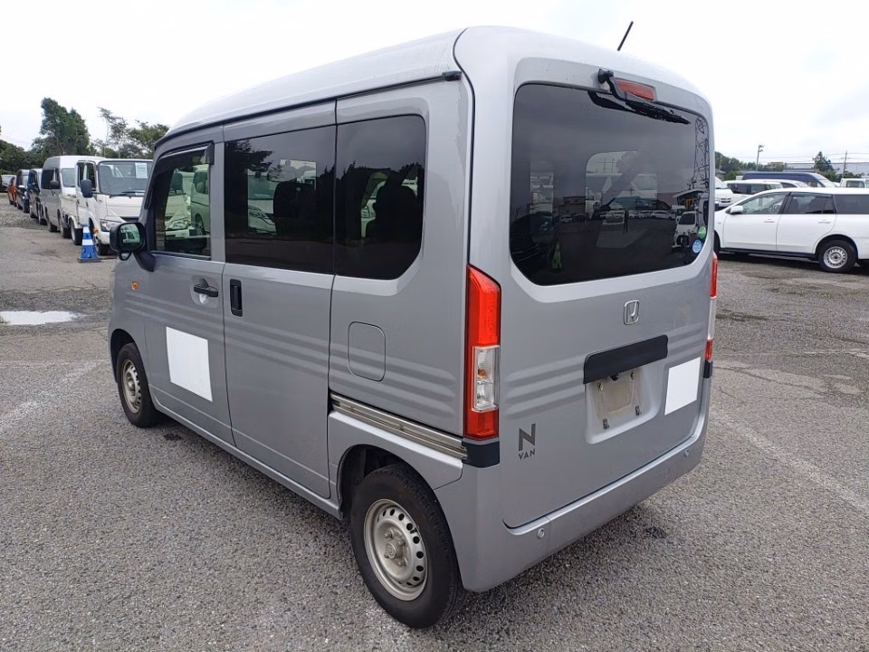 HONDA N-VAN