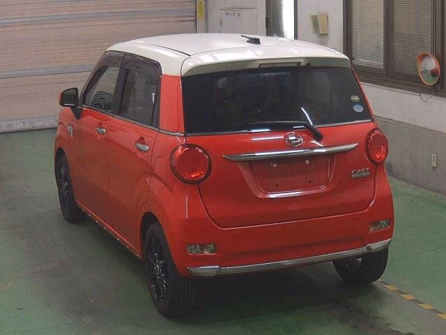 DAIHATSU CAST