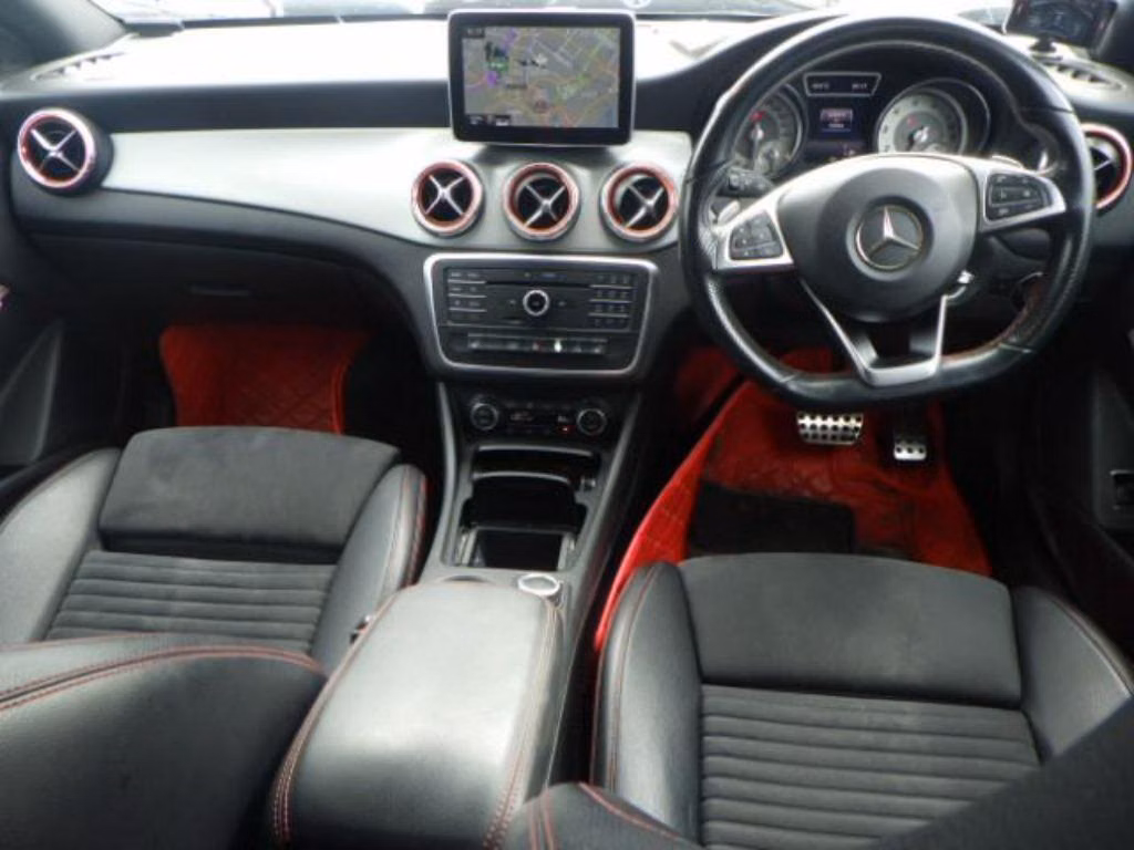 MERCEDES-BENZ CLA-CLASS