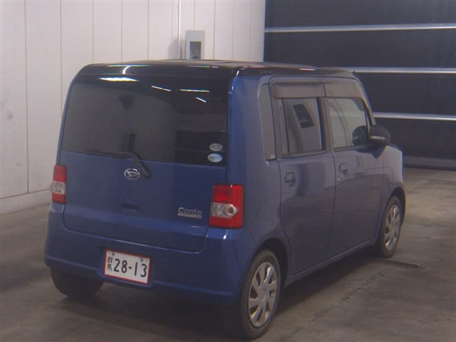 DAIHATSU MOVE CONTE
