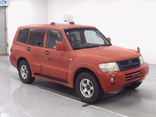 MITSUBISHI PAJERO