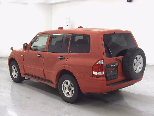 MITSUBISHI PAJERO