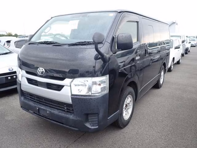 TOYOTA REGIUS ACE