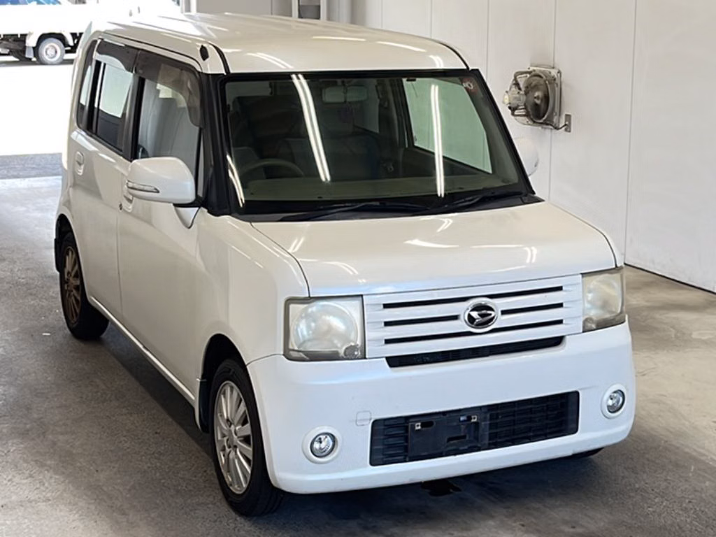 DAIHATSU MOVE CONTE
