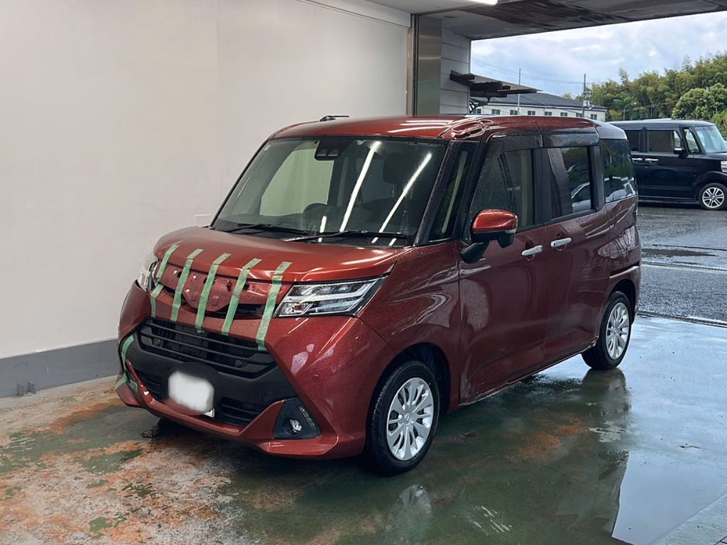 TOYOTA TANK