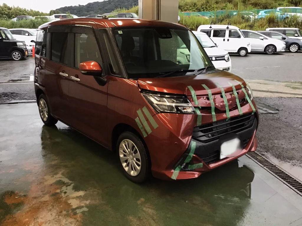 TOYOTA TANK