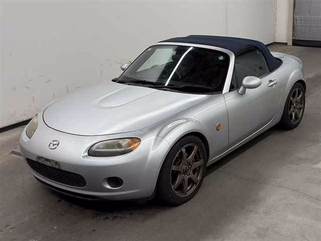 MAZDA ROADSTER