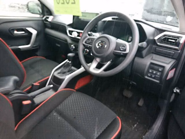 DAIHATSU ROCKY
