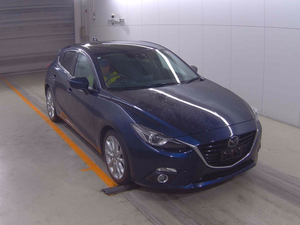 MAZDA AXELA